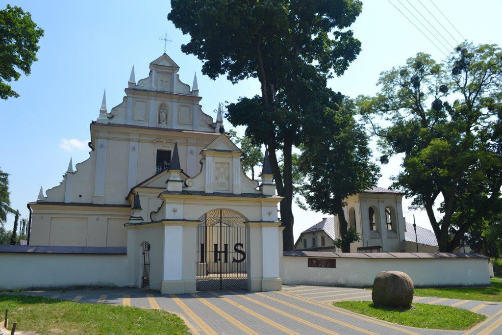 Kościół pw. Narodzenia NMP i św. Michała Archanioła w Kurowie 1Lubelszczyzna