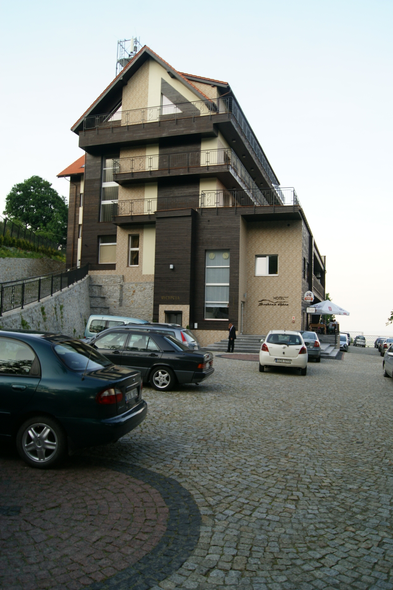 Hotel „Srebrna Góra” … Więcej