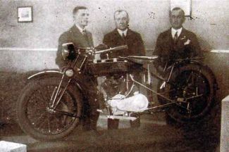 Z archiwum … Więcej Motocykl „Lech” prezentowany na Powszechnej Wystawie Krajowej w Poznaniu w 1929 roku