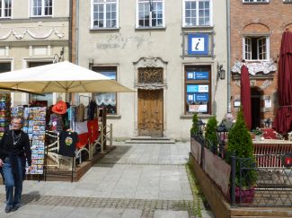Wejście do GCIT … Więcej Wejście do Gdańskiego Centrum Informacji Turystycznej / fot.: Kazimierz Netka