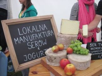 Pyszności zdrowej żywności … Więcej Produkt lokalny „Zielony Pierścień”, czyli sery i jogurty/ fot.: Archiwum LGD „Zielony Pierścień”
