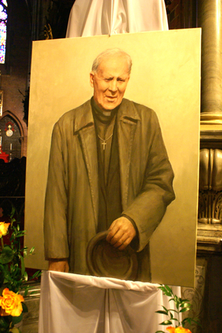 Ks. Aleksander Zienkiewicz - „Wujek” … Więcej Ks. Aleksander Zienkiewicz, portret, katedra św. Jana, tuż po mszy św. inaugurującej proces beatyfikacyjny, Wrocław, 20 listopada 2010 r. / fot. Marek Perzyński