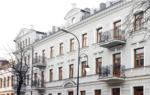 Sejmik obradował w Hotelu „Herman” w Płocku … Więcej Hotel „Herman” wraz z centrum konferencyjnym - trafnie usytuowany w pięknie odrestaurowanej zabytkowej kamienicy Płocka