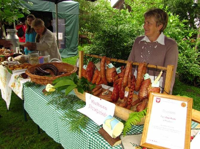 Kiermasz… Więcej Kiermasz „Smakołyki i ciekawostki z Gliny” 2011