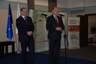 Od prawej Leszek Zegzda, prezes Małopolskiej Organizacji Turystycznej i Rafał Szmytke, prezes Polskiej Organizacji Turystycznej / fot.: MOT