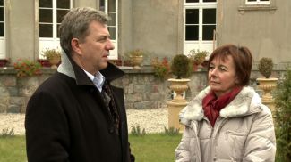 Anna i Włodzimierz Podonowscy, małżeństwo architektów …Więcej Pałac w Bugaju w powiecie ostrowskim kupili Anna i Włodzimierz Podonowscy, małżeństwo architektów / fot. Przemysław Rola
