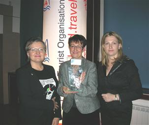 W kuluarach Gali. Od lewej Katarzyna Ratajczyk,  dyrektor Biura Promocji Miasta Urzędu m. st. Warsza