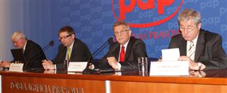 Gospodarze konferencji prasowej PIT…Więcej » Gospodarze konferencji prasowej PIT…Więcej »