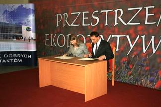 Podpisanie listu intencyjnego podczas Targów Turystyki, Sportu i Rekreacji „Moje Pasje 2009” w Lublinie…Więcej Podpisanie listu intencyjnego podczas Targów Turystyki, Sportu i Rekreacji „Moje Pasje 2009” w Lubli